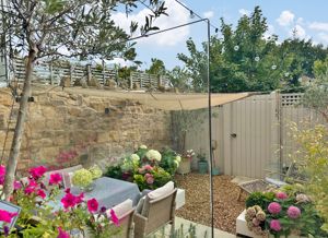 Photo 27- click for photo gallery